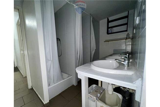 Kwatery pracownicze dom w zabudowie bliźniaczej