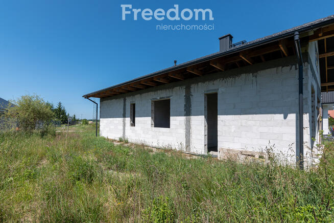Dom w stanie surowym otwartym - Byszki
