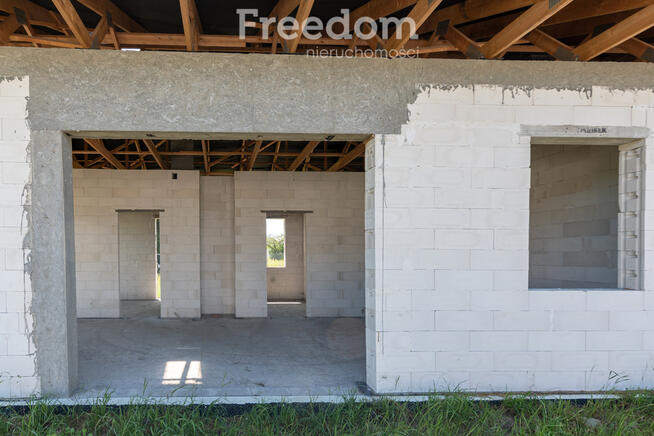 Dom w stanie surowym otwartym - Byszki