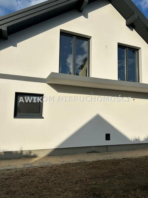 Dom Bronisławów gm. Baranów