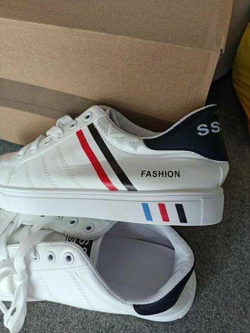 Skórzane Sneakersy Męskie Roz. 43 Wkładka 26cn