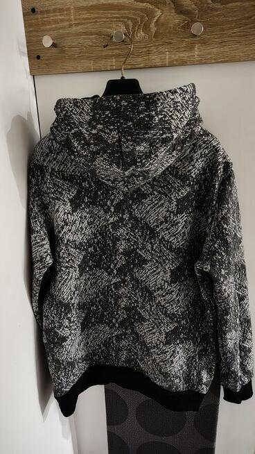 Bluza chłopięca M nowa