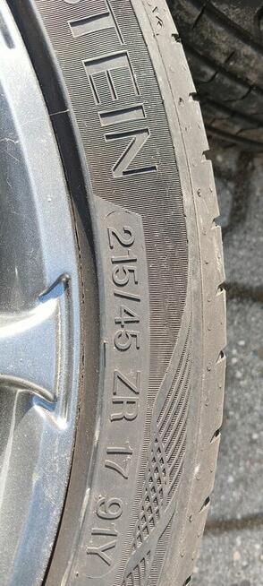 Alfa Romeo Felgi Aluminiowe z oponami 17