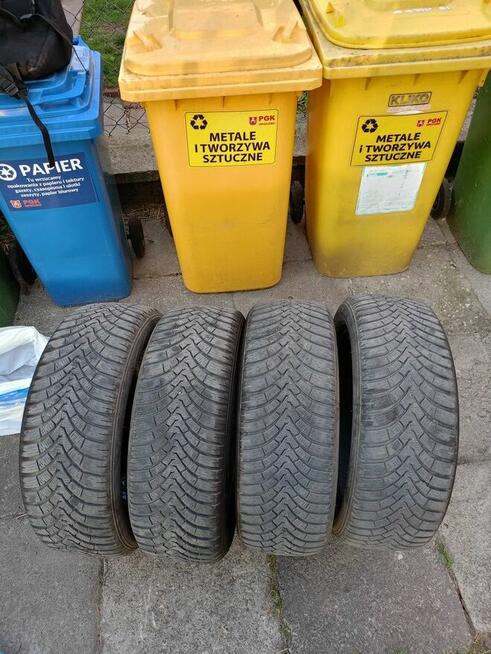 Opony Zimowe 215/55 R 18 FALKEN 4 szt