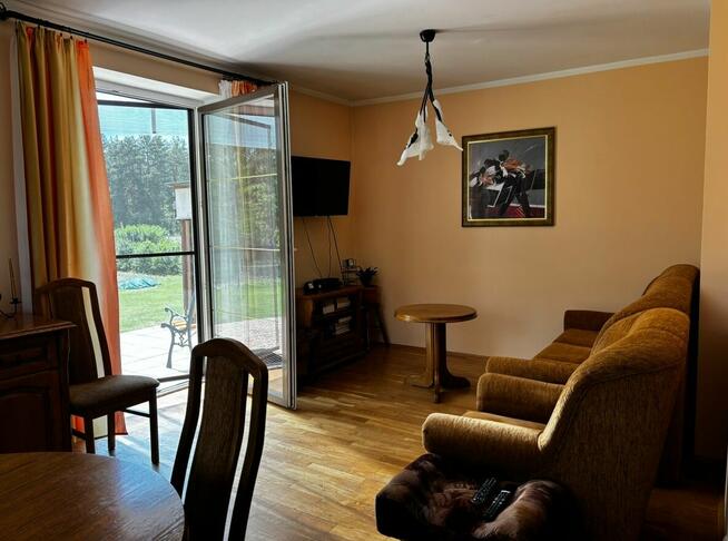 Dom jednorodzinny na osiedlu w Ugniewie, 950 000 zł