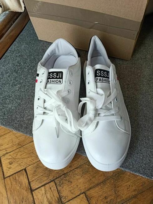 Skórzane Sneakersy Męskie Roz. 43 Wkładka 26cn