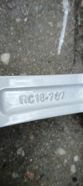 Alfa Romeo Felgi Aluminiowe z oponami 17