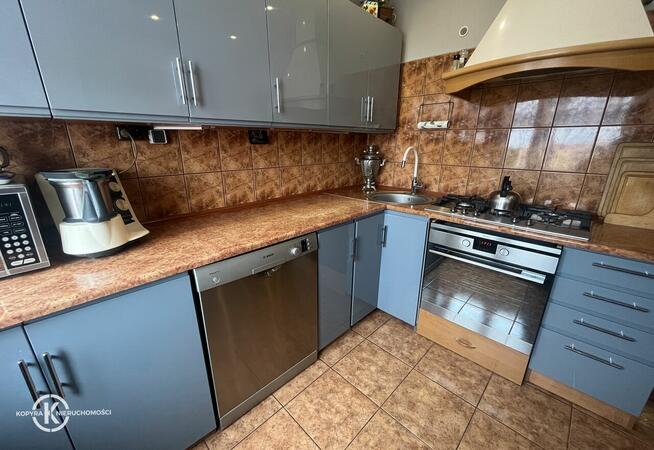 Na sprzedaż 3-pokojowe mieszkanie z balkonem