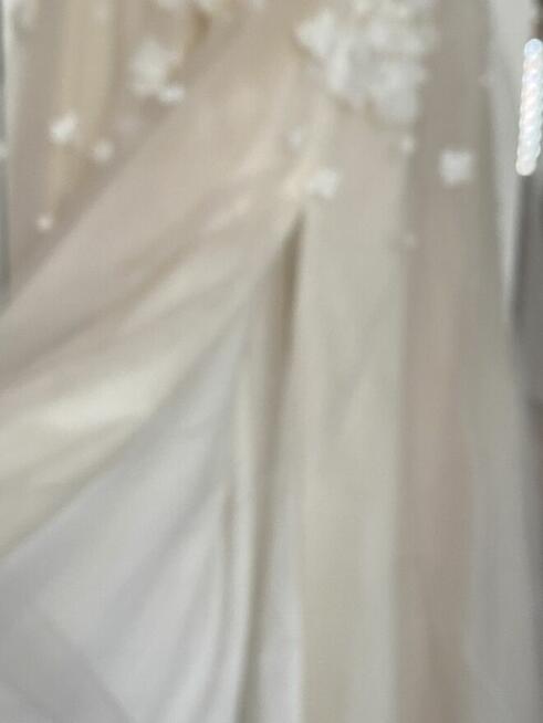 Suknia ślubna piękna rozcięcie na nogę oddzielne rękawki r.S