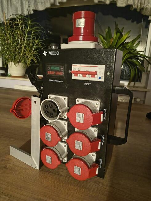 Rozdzielnia sceniczna 6 x 5 pin 100 Amper