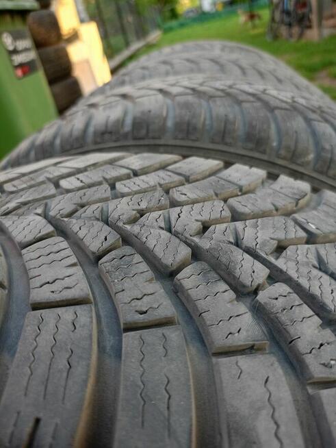 Opony Zimowe 215/55 R 18 FALKEN 4 szt