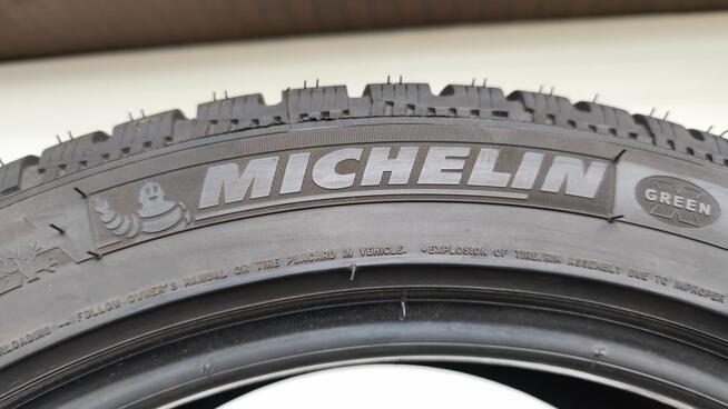 4 sztuki opony zima 245/45/18 Michelin 100V XL (OL573/OH)