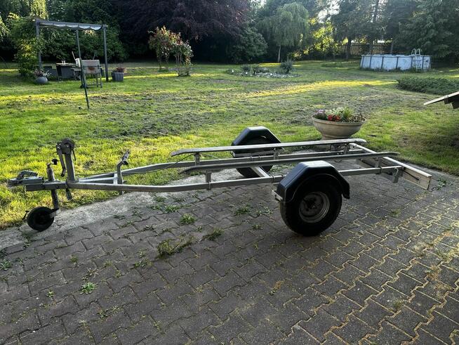 Przyczepa pod skuter wodny