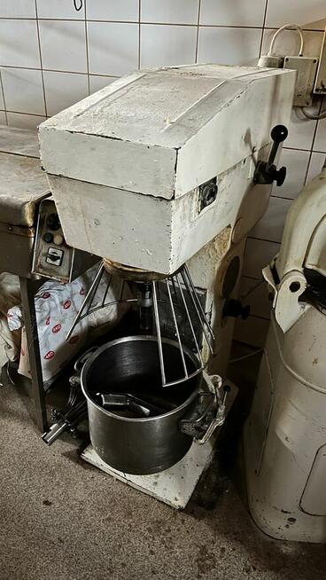 Syndyk - pakiet ruchomości (pozostałość po piekarni)