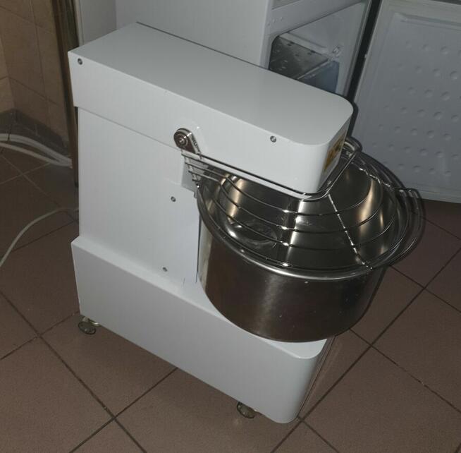 Piec do pizzy dwupoziomowy (wyposażenie pizzerii)