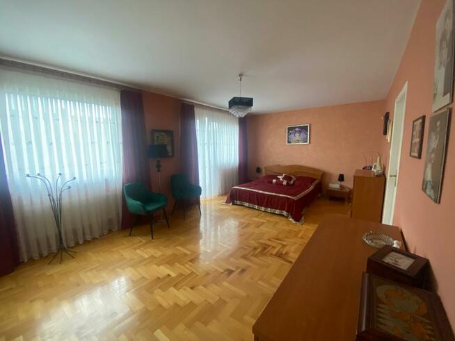 Na sprzedaż – narożny szeregowiec w doskonałej lokalizacji