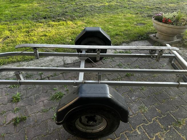 Przyczepa pod skuter wodny