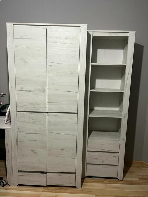 Komplet mebli w bardzo dobrym stanie.