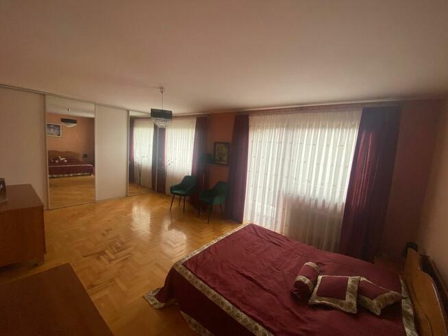 Na sprzedaż – narożny szeregowiec w doskonałej lokalizacji