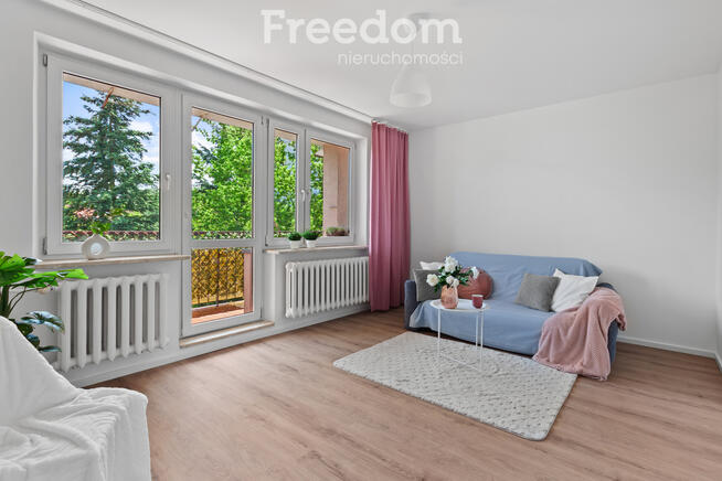 Rozkładowe 3 pokojowe mieszkanie z balkonem