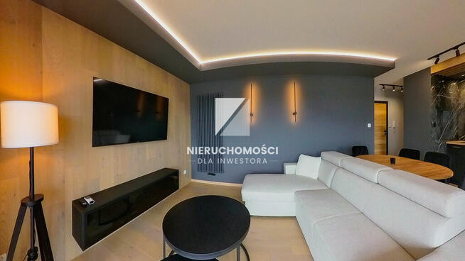 Apartament z widokiem na rzekę w Dziwnowie, balkon