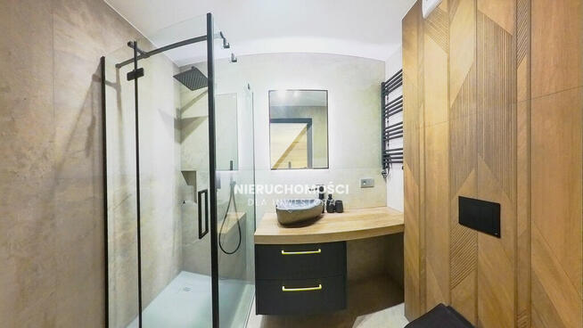 Apartament z widokiem na rzekę w Dziwnowie, balkon