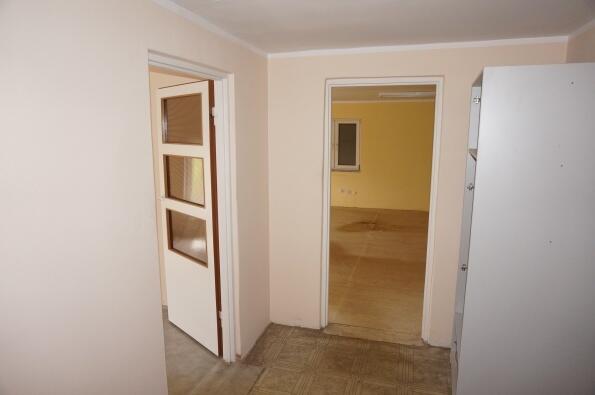 DO WYNAJĘCIA MAGAZYN 480 m2 + ZAPLECZE SOC.BIUR.