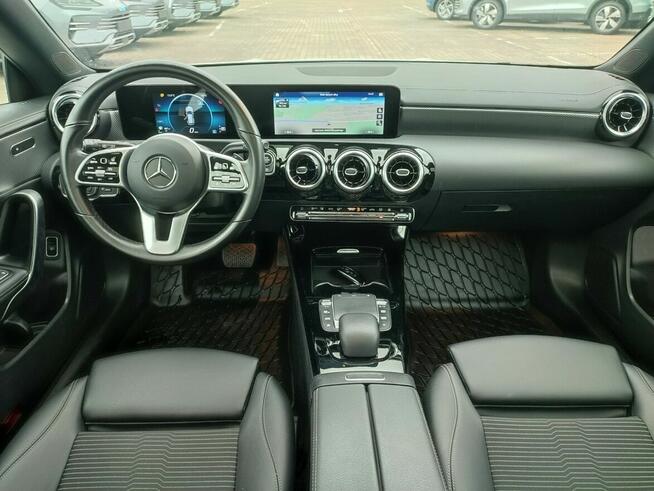 Mercedes CLA 200 fv23 panoram ledy