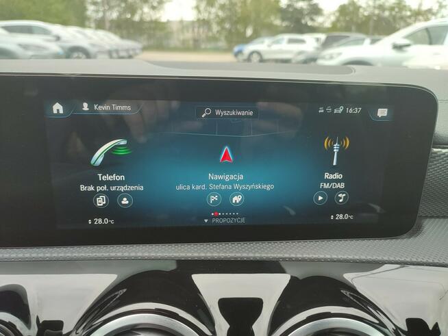 Mercedes CLA 200 fv23 panoram ledy