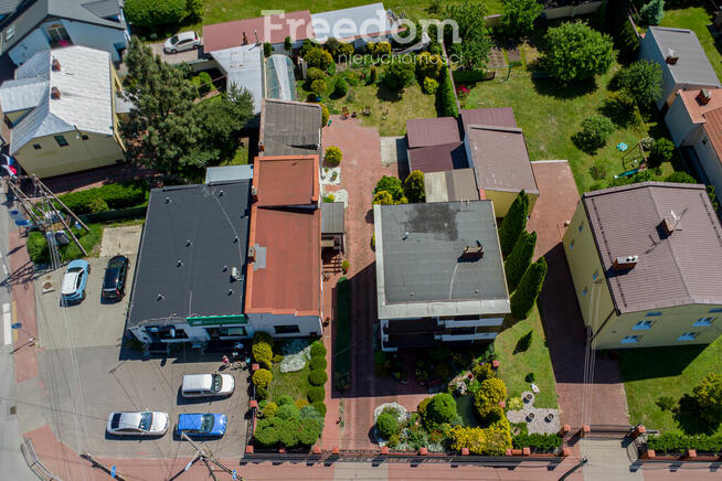 Dom w centrum Nadarzyna na firmę, mieszkaniowy