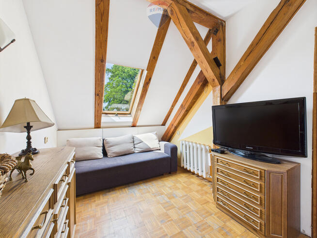 Dwa mieszkania + działka w Karnieszewicach