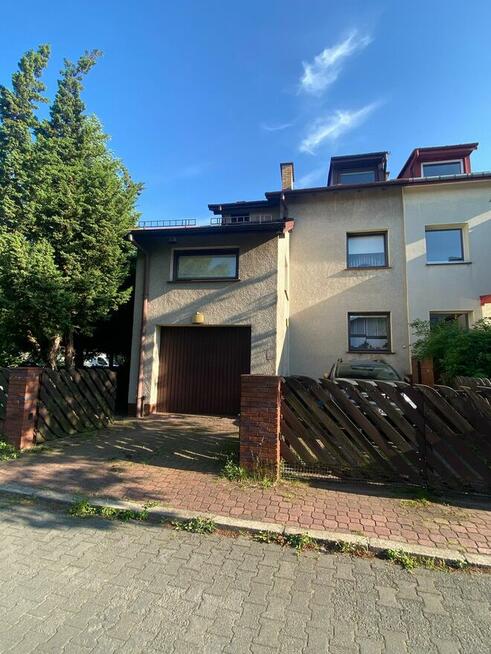 Na sprzedaż – narożny szeregowiec w doskonałej lokalizacji