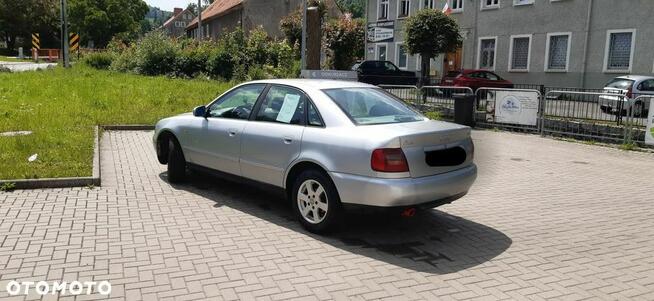 Audi A4 Avant 1.6