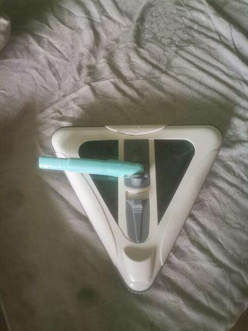 Sprzedam szczotkę zamiatająco livington deeper sweper