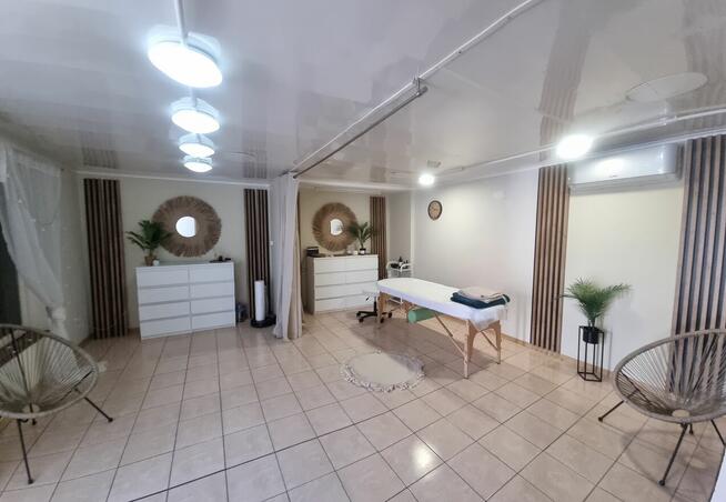 Pawilon usługowo-handlowy