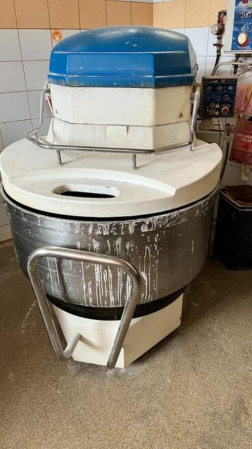 Syndyk - pakiet ruchomości (pozostałość po piekarni)