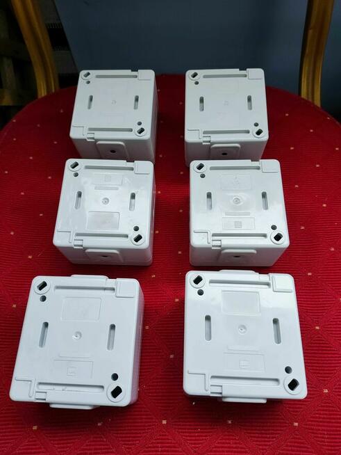 Wyłącznik włącznik Przełącznik IP44 pojedyńczy natynkowy