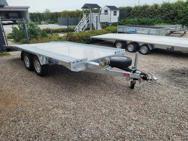 Wypożyczalnia wynajem przyczep lawet przyczepek motocyklowyc