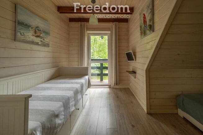 Wyjątkowy dom nad jeziorem Dąbrowa Wielka, Samin