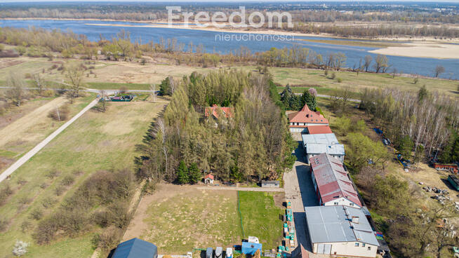 Hale magazynowo -produkcyjne z budynkiem biurowym