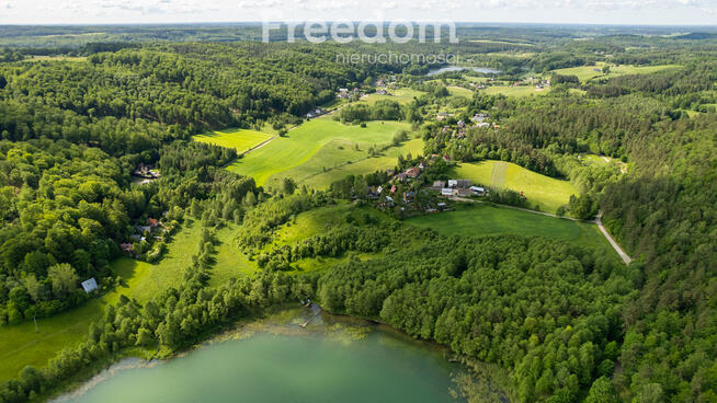 Atrakcyjna działka z dostępem do jeziora !