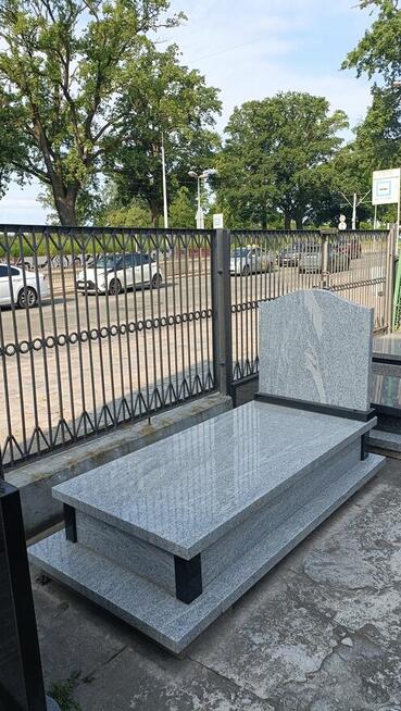 Zimowa wyprzedaż-nagrobki Dariusz Wasicki- Wrocław