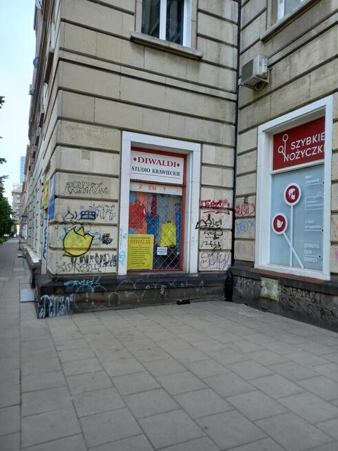 Odstąpię sklep z odzieżą używaną