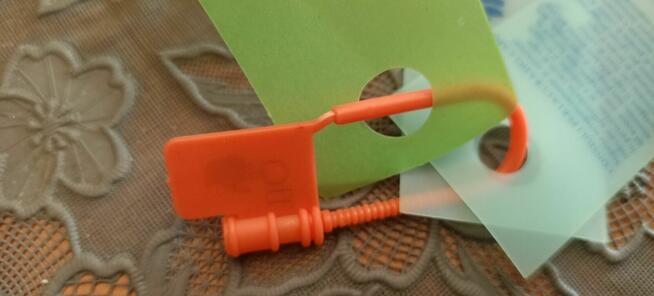 Nie uszkodzona Trytka Off-White