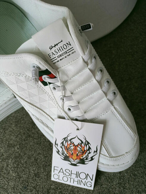 Nowe męskie skórzane buty Roz.43,5 wkładka 27cm