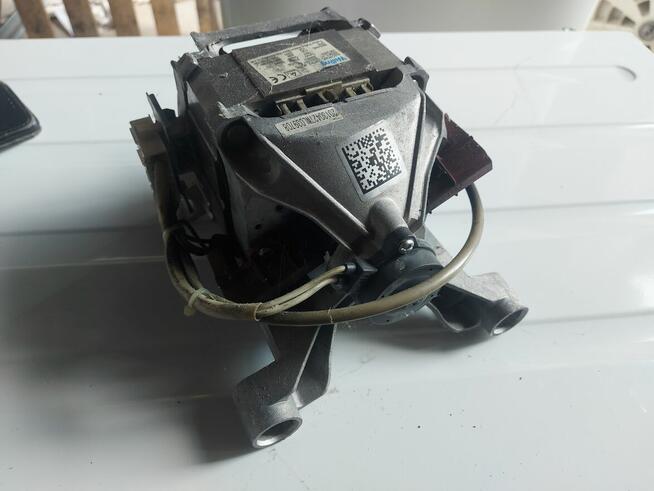 Silnik pralki INDESIT Welling HXGK1L.51