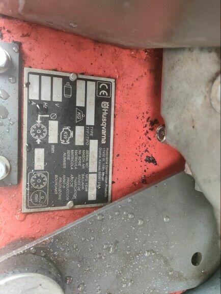 sprzedam maszyne do ciecia asfaltu