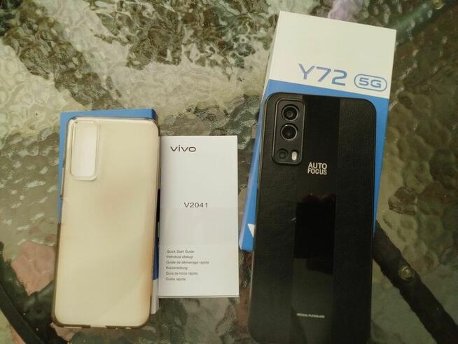 Телефон Vivo Y72 5G