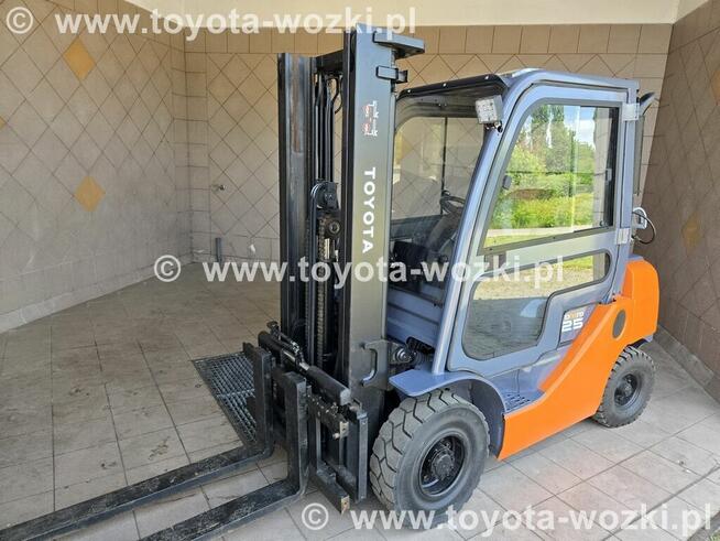 Wózek Widłowy TOYOTA 8FG25 , Kabina wolny skok TOYOTA 8FGF25