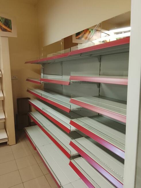Regały sklepowe odsprzedam tanio